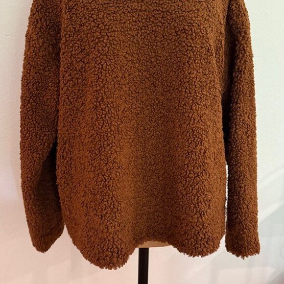 7115 by Szeki sz S Cozy Brown Sherpa Pullover turtleneck with pockets good cond - Picture 3 of 9